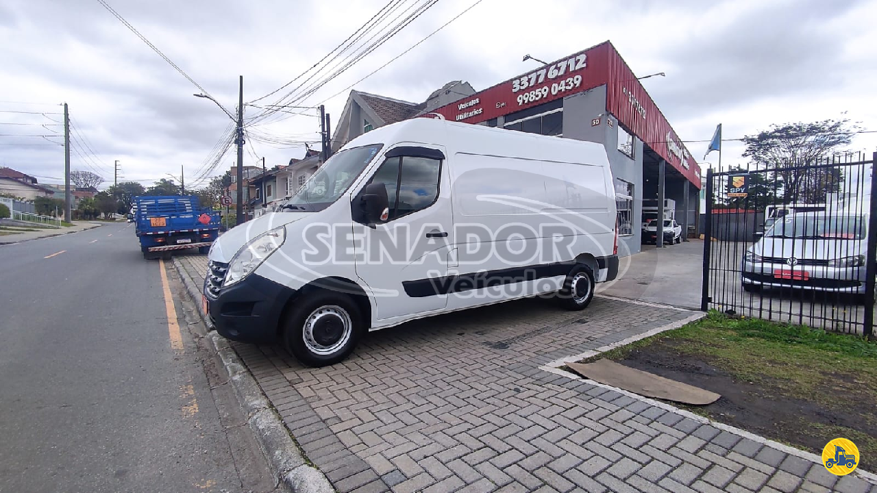Master Furgão Grand 2.3 de Senador Veículos